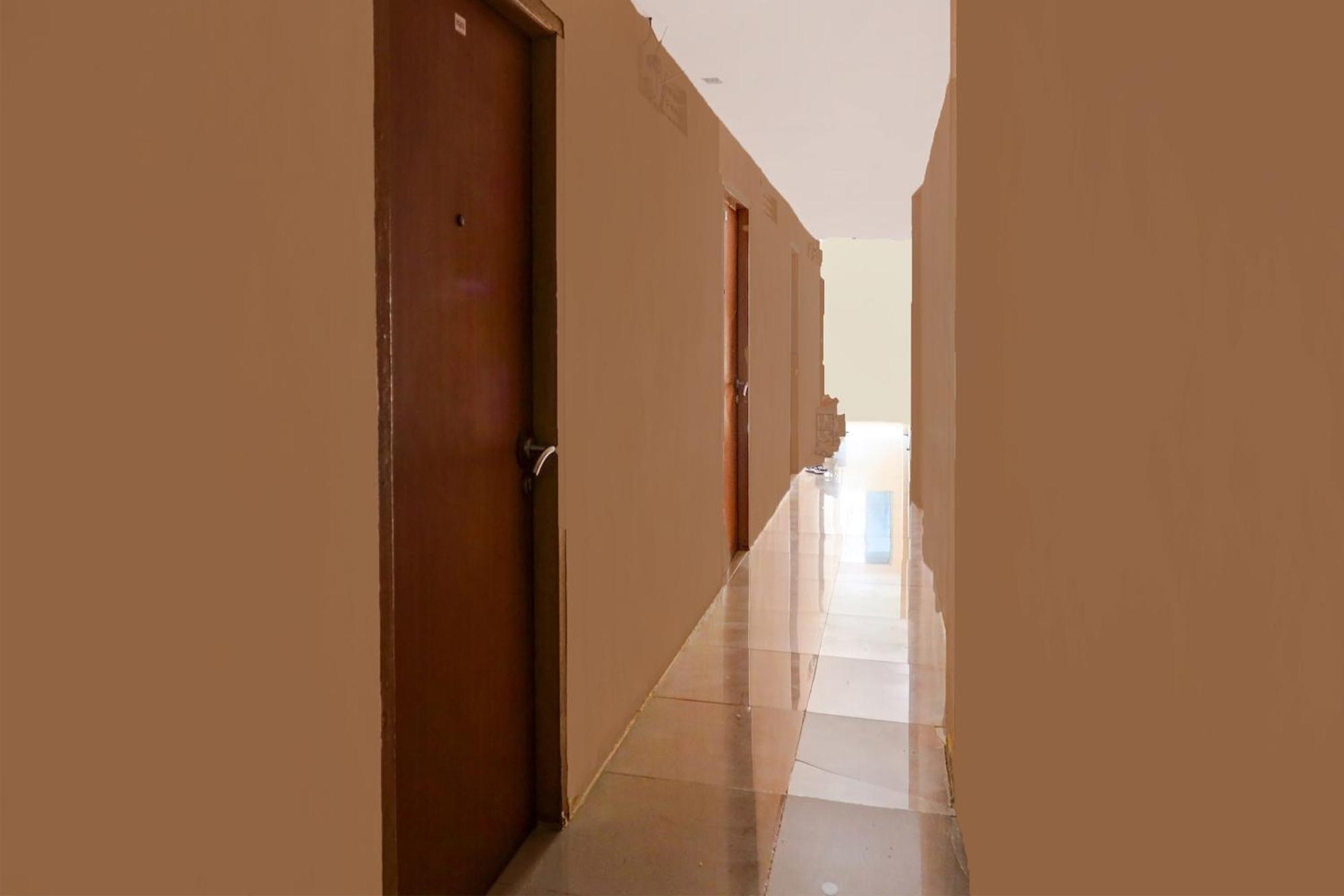 Oyo 92322 Hasan House Syariahnearpelabuhan Feri Harbor Bay Nagoya Bagian luar foto